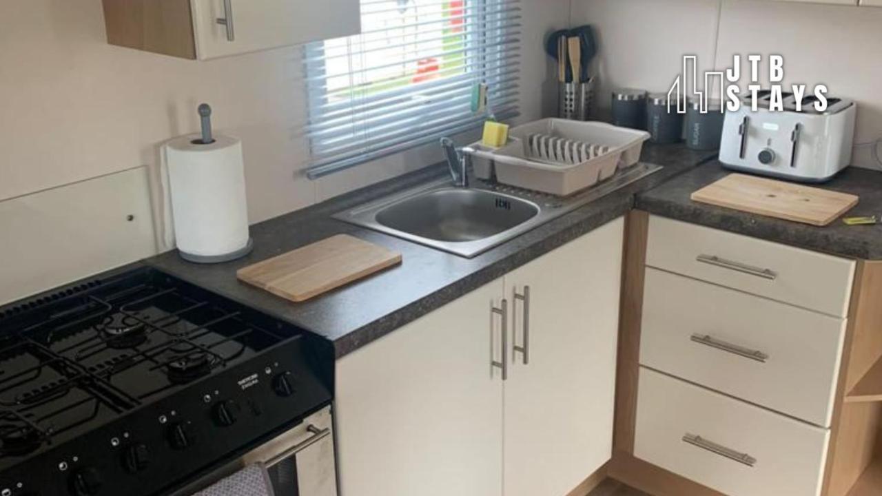 Spacious And Luxurious Caravan In Trecco Bay بورثكول المظهر الخارجي الصورة